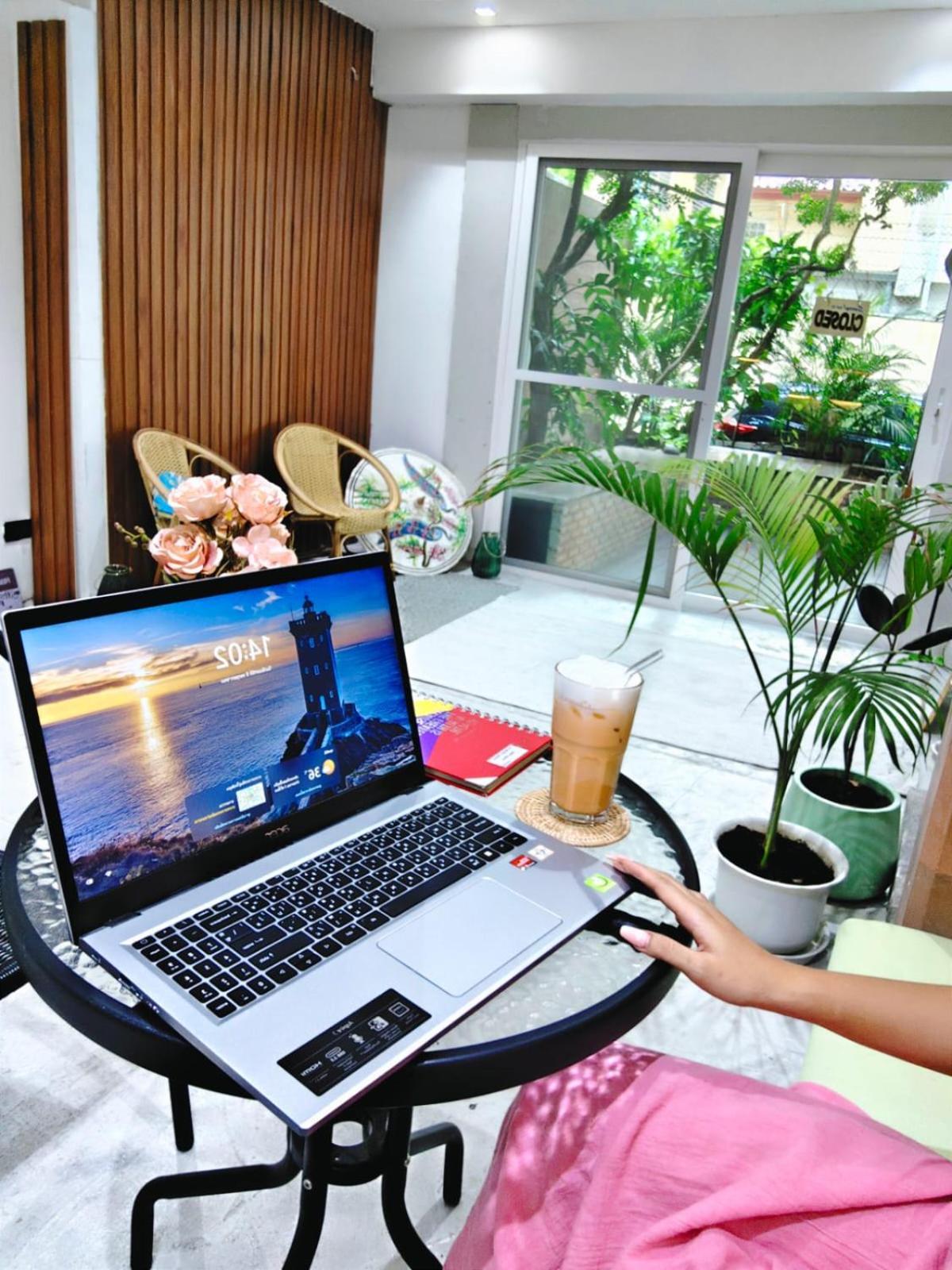 Homey Stay And Cafe By Hematoa Bangkok Exterior photo